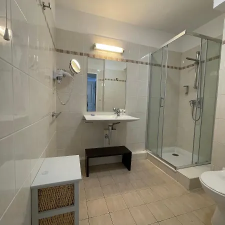 Apartamento 321 Avec Deux - Les De Robinson - Avec Piscine En Bord De Siagne, A *